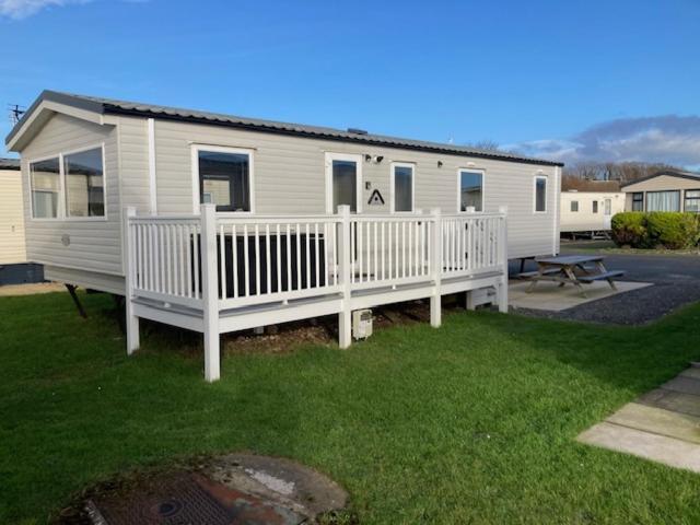 3 Bedroom Modern Caravan Sleeps Up To 8 Міллом Екстер'єр фото